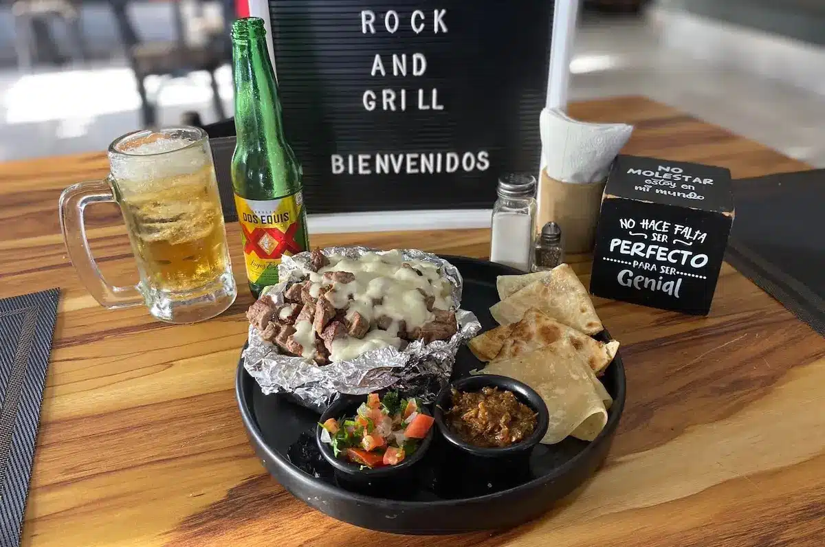 Rock and Grill Loreto Cuisine